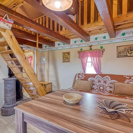 Tatil Evi Vineyard Vesna View - Happy